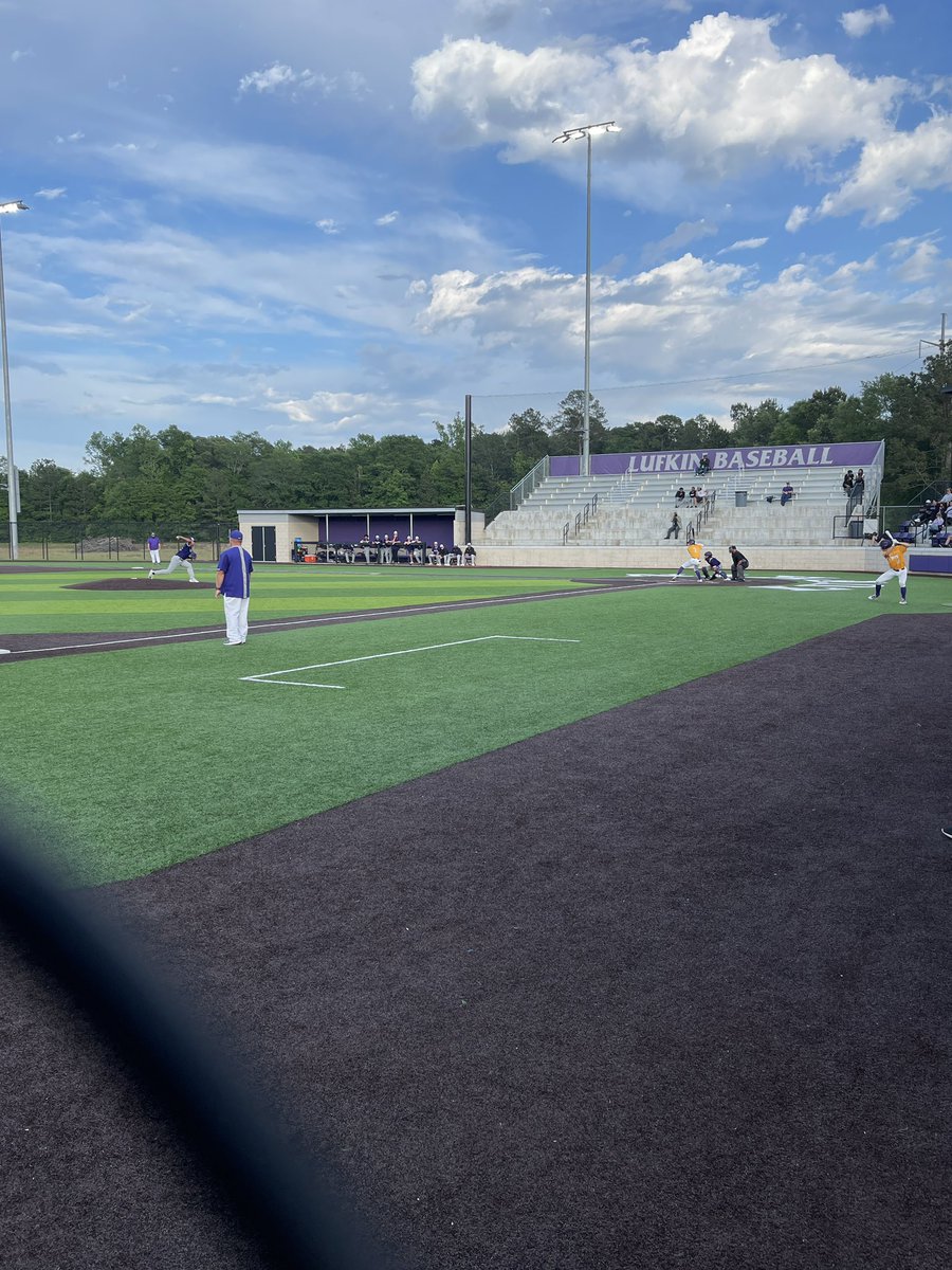 CoachLambino's tweet photo. Watching a lil @lufkinbaseball1 action tonight. @jcobb936 . Up 3-0 currently. Bottom of the 2nd.. Let’s gooooo boys!!!! 🐾🐾🐾🐾 https://t.co/k3VoSWCiAo