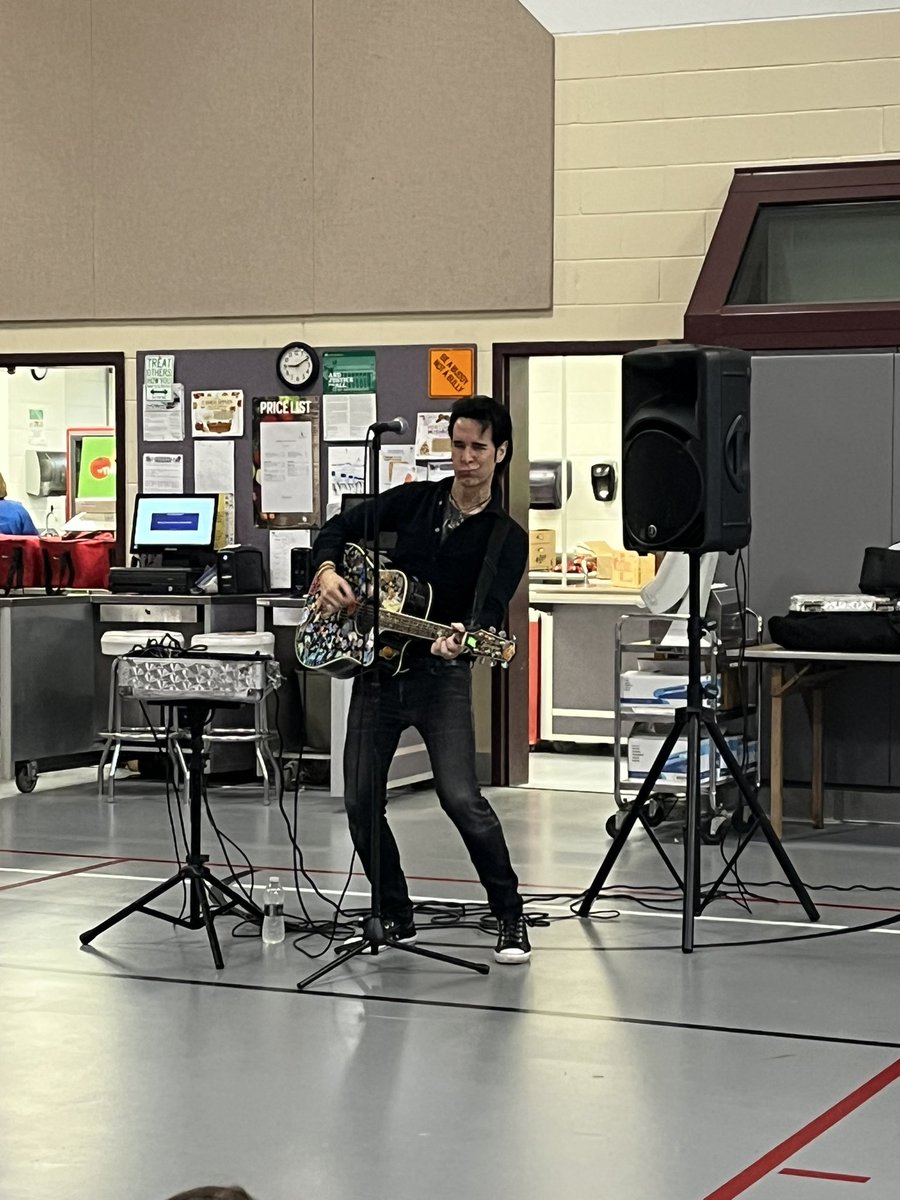 DanielleKall's tweet photo. Thank you @mrRAYmusic for joining us on 🎸Music Monday 🎤 and putting on another amazing show to help celebrate #WOYC. The students and teachers had a great time! @JenVanderburg @LynnZinser_5 @Readinggirl73 @JamesburgPublic https://t.co/ljYJBhGAc5