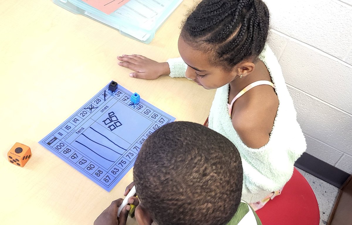 Place value detectives are at it again! 🕵️‍♂️  My Ss worked hard in centers to build numbers using our base ten cubes and created mystey pictures after reading base 10 blocks correctly and writing the corresponding #. These Ss showed laser focus during math stations.
#ashlandsoar