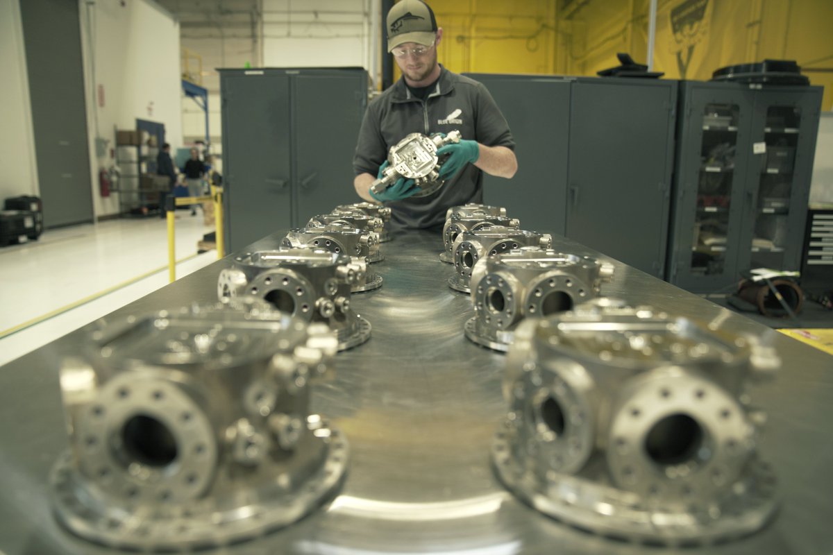 blueorigin's tweet photo. Pictured here are additively manufactured single piece BE-7 injectors where hydrogen and oxygen are injected into the main combustion chamber. Export restrictions constrain us from showing the business end of the injector. https://t.co/Fs3BDCzZk2