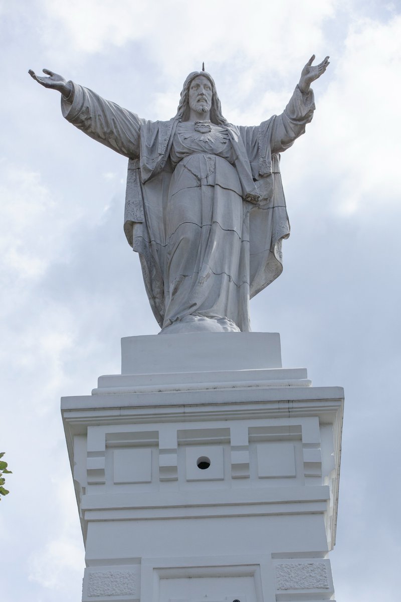 PatrimonioMDE's tweet photo. #PatrimonioMDE ¿Sabías que #Medellín tiene 16 obras de arte público monumentales? 🤯Aquí podrás apreciarlas como nunca las has visto: ↪https://t.co/m3RtdhfrD5
#DíaInternacionalDeLosMonumentosYSitios #PatrimonioEnTransformación
#HeritageChanges
#AHMedellín
#NosMueveLaCultura https://t.co/l20JyPgbih