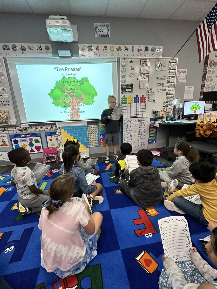 Williams1Marion's tweet photo. Students were excited to share some poetry after our lesson today! @MarionMavericks #20yearsME https://t.co/hveUZIuvfT