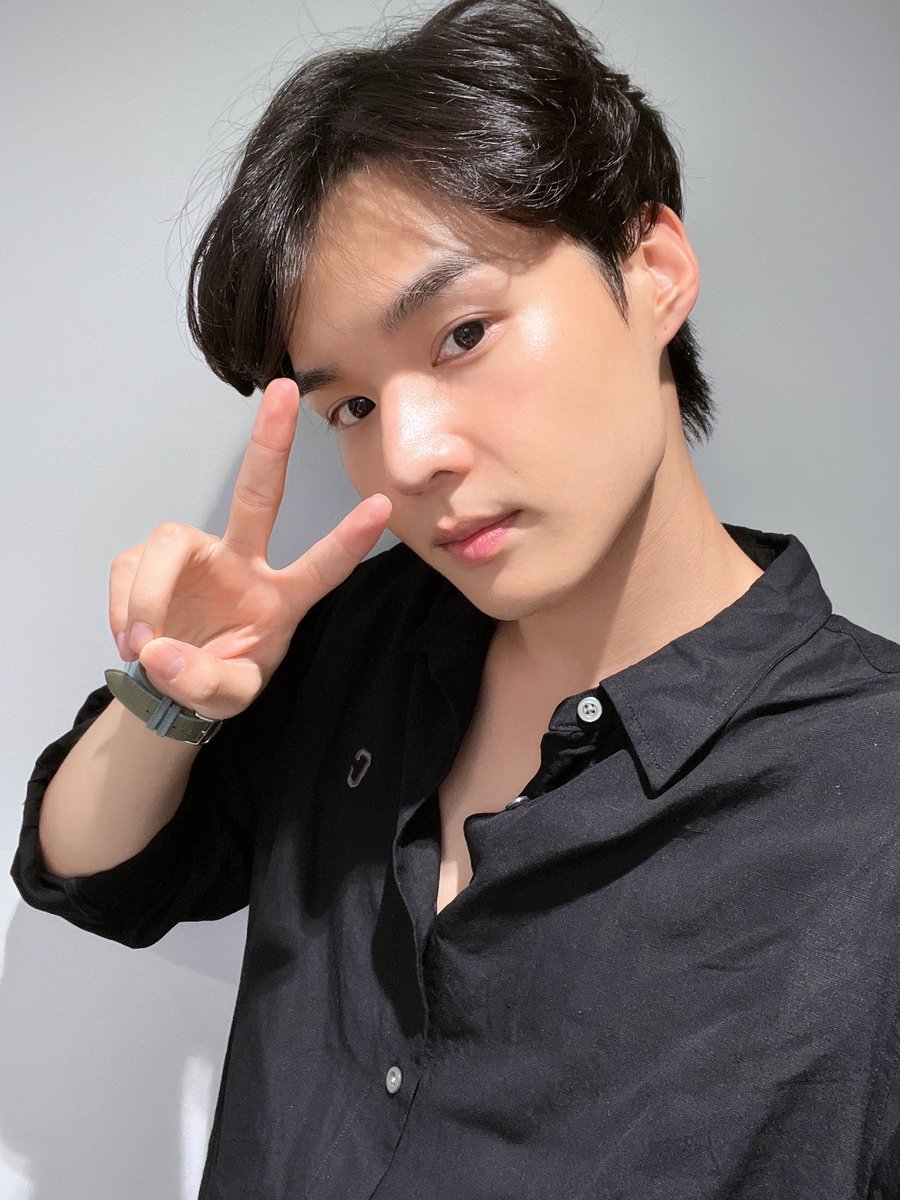 hourly sejun (@hourlynujes) on Twitter photo 