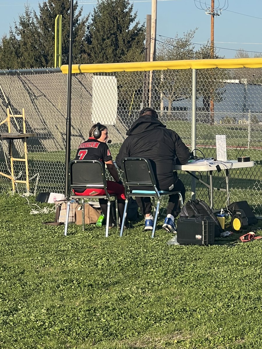 Proud of this young lady for earning Player of the Game! Awesome job! 🥎