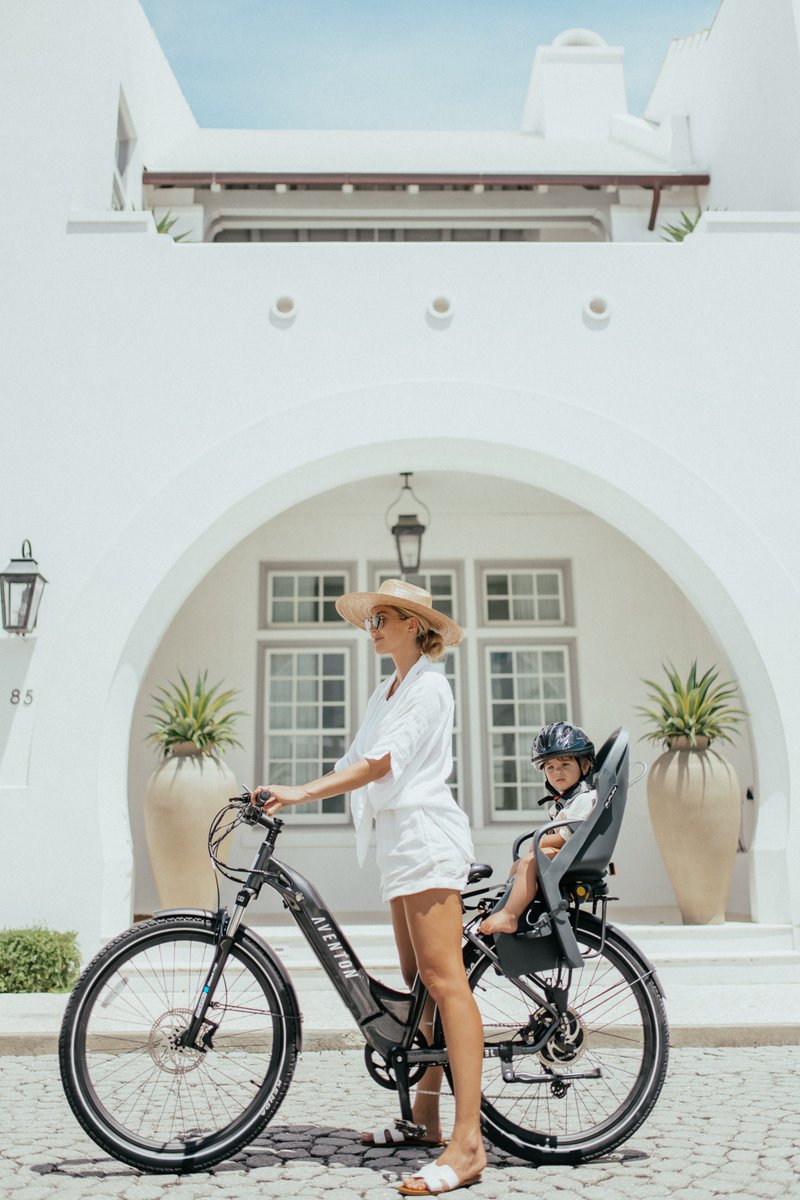 Make your daily commute a breeze with the Level e-bike designed with the urban rider in mind, it has a lightweight frame, reliable performance, and easy maneuverability. Goodbye traffic and hello stress-free life!
