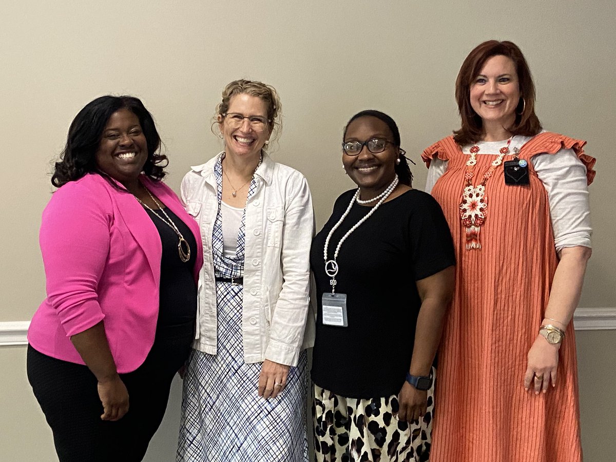 LiteracyLambert's tweet photo. I’m thankful for the dedication to partnership that @Alabama_Reading exemplifies!  They invited members of varying teams to crash their coaching community today, and I got to learn from THE @SweeneyDiane!!! It was a powerful day! #bettertogether #collaboratetoaccelerate https://t.co/DEEmBeVCJE