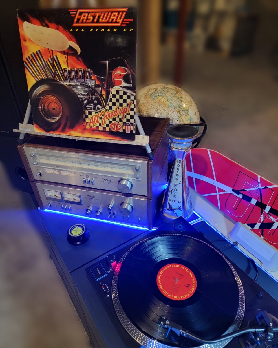guenthergraphic's tweet photo. Fastway- All Fired Up. 1984. Illustration by Chris Moore.
#fastway #allfiredup #album #albumcollector #albumcollection #record #records #recordcollector #recordcollection #vinylalbum #vinylcollection #vinylcollector #technics #audiotechnica #turntable https://t.co/39znY4J7N5