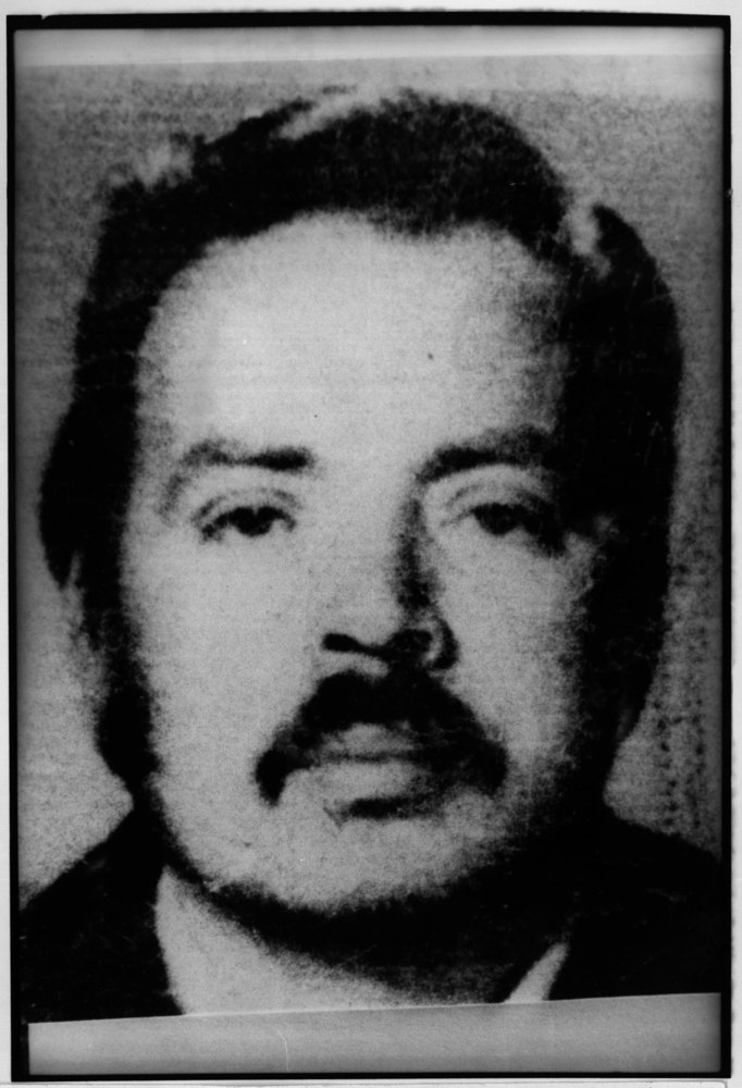 RadioUmbral's tweet photo. El 19 de abril de 1974 fue detenido en Quillota por Carabineros y agentes de seguridad Jorge Eduardo VILLAROEL VILCHES, de 35 años, camionero y  dirigente del MOPARE de Limache.
Es un detenido desaparecido.

No Olvidamos
No Perdonamos https://t.co/GBVf3SI04A