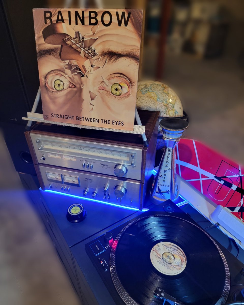 guenthergraphic's tweet photo. Rainbow- Straight Between The Eyes. 1982 Pressing. Artwork- Jeff Cummins.
#rainbow #straightbetweentheeyes #album #albumcollector #albumcollection #record #records #recordcollector #recordcollection #vinylalbum #vinylcollection #vinylcollector #technics #AudioTechnica #turntable https://t.co/OQa5llET8J