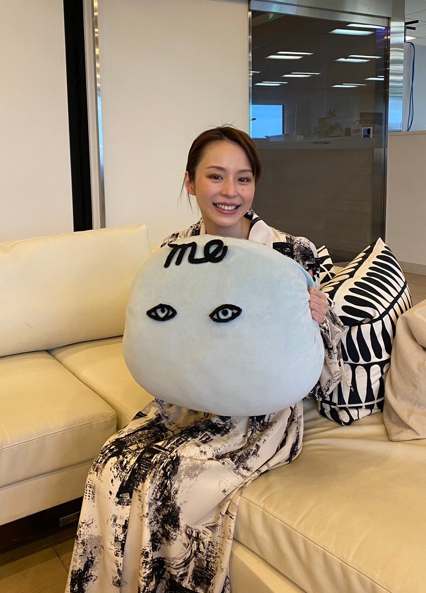 namiyo_tvasahi's tweet image. ◤￣￣￣￣￣￣￣
　🎙出演情報
＿＿＿＿＿＿＿◢

9:35頃より
ラジオ #JWAVE #STEPONE 内
「LISTEN &amp;amp; LEARN」コーナーに

#波よ聞いてくれ 茅代まどか役
#平野綾 さんが登場!!

本日は3日目♪
素敵ボイス＆トークで朝のひと時を💓

ぜひお聞きください！