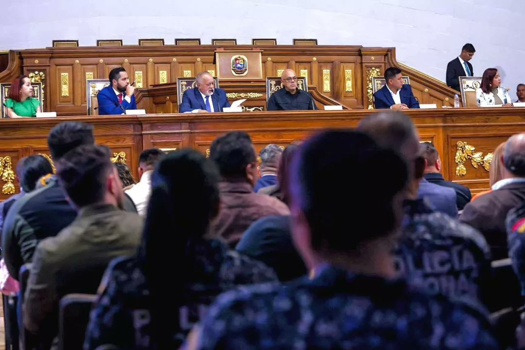 JulioGarciaZ's tweet photo. La Ley de Extinción de Dominio, es un instrumento para la recuperación de bienes que se hayan adquirido a través de delitos como: corrupción, legitimación de capitales, narcotráfico o financiamiento al terrorismo.

¡Seguimos avanzando en esta cruzada emprendida por el Presidente! https://t.co/WRbdWp1PwB