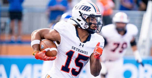 SandersEllis4's tweet photo. After a great conversation with @coachTJ_UTM i am blessed to receive my 4th d1 offer from UTM
@OnTopAthletics 
@CoachBAlexander 
@SCCoachB 
@scbisonfootball 
@thompsmd23 @d1highlights https://t.co/ySaPnos5VZ