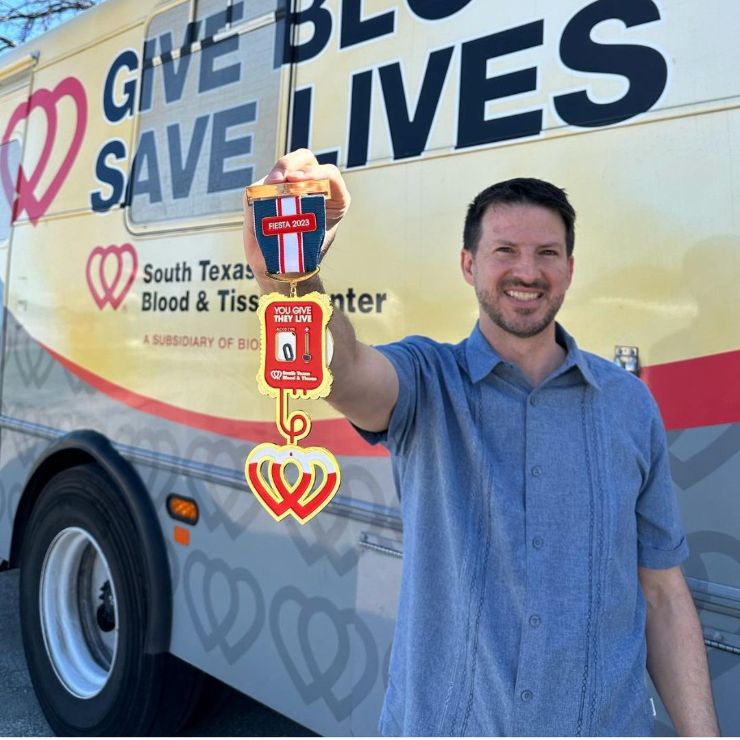 SouthTexasBlood's tweet photo. Thank you to all of the City Councilmembers who hosted drives for the #SAChallenge this year, and everyone who came out to help us prepare for #Fiesta blood shortages.

Stay tuned to find out which district will take home the #SAChallenge Trophy! 🏆 https://t.co/69vsM4yJGU