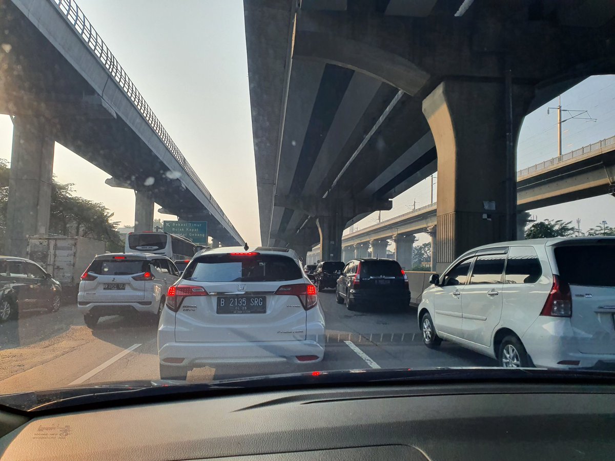 musrift's tweet photo. Selamat menikmati perjalanan mudik.. https://t.co/DTC0Zc7K2f