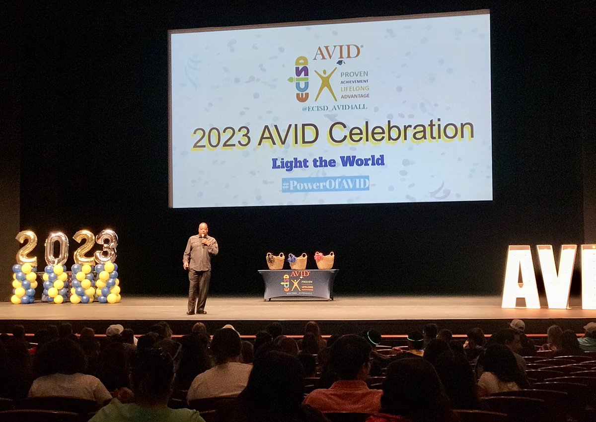 OCAwolves's tweet photo. ECISD AVID Celebration at the Wagner Noel PAC this evening with NBA legend Spud Webb @swebb_anthony as our guest speaker. Inspiring message to never give up! @ECISD_AVID4ALL #BlueWolfFamily #AVID https://t.co/LBSAS1amMV