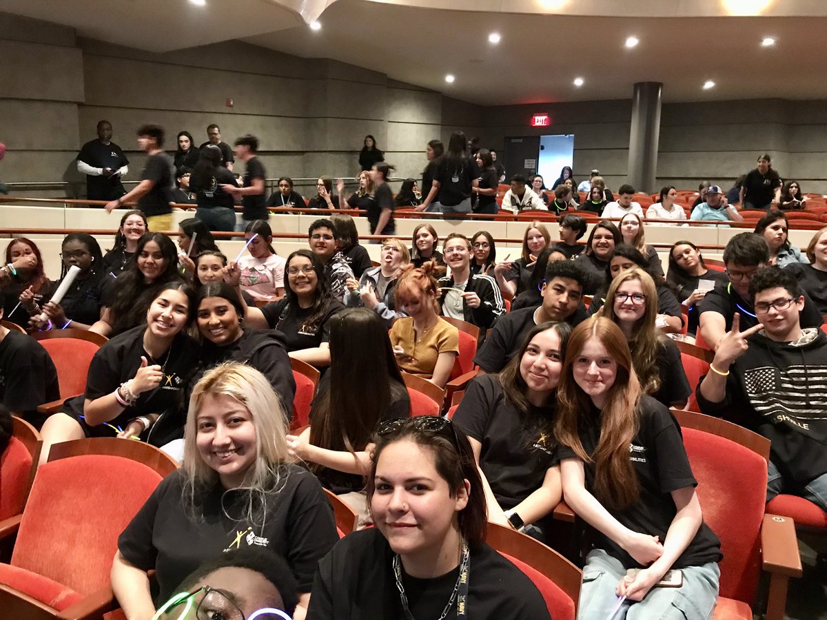 OCAwolves's tweet photo. ECISD AVID Celebration at the Wagner Noel PAC this evening with NBA legend Spud Webb @swebb_anthony as our guest speaker. Inspiring message to never give up! @ECISD_AVID4ALL #BlueWolfFamily #AVID https://t.co/LBSAS1amMV