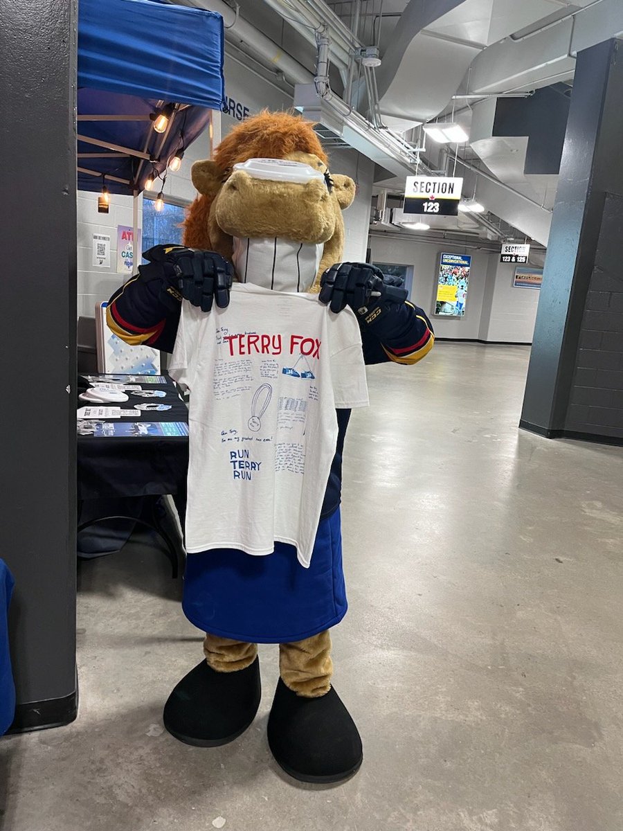 barrieTFR's tweet image. Carly and Charlie getting into the Terry Fox spirit. #gocoltsgo @barriecoltsOHL