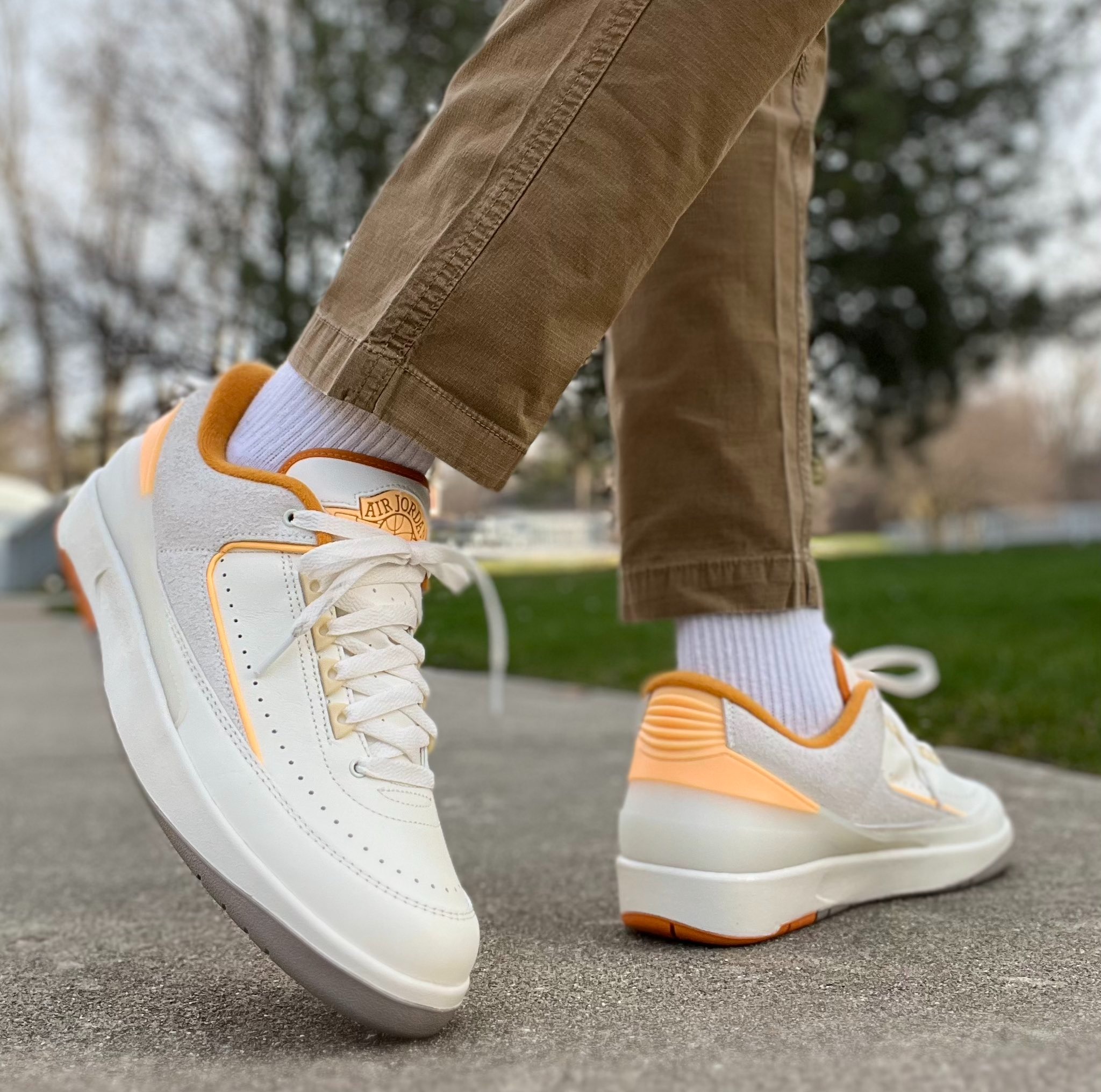 国内配送 NIKE AIR JORDAN 2 RETRO LOW SAIL /MELON TINT Air Jordan 2 Retro Low Sail/Melon Tint DV9956-118 (LAUNCH