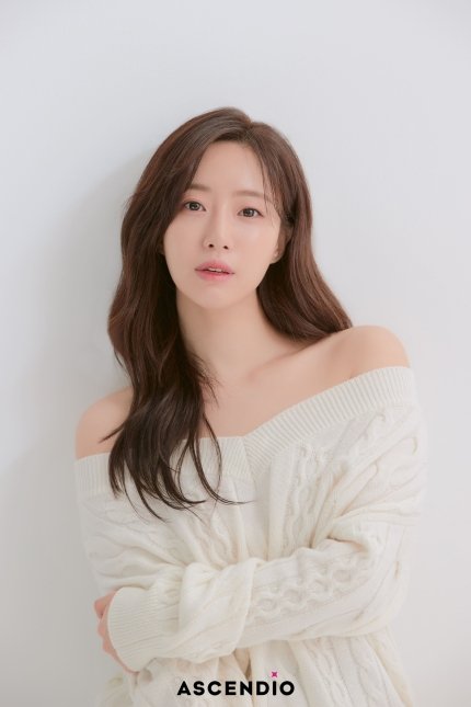 EunChanNet's tweet photo. 티아라 함은정, 아센디오와 전속계약 "전폭 지원" [공식]
https://t.co/QrxMfSYuwk https://t.co/sl2bnZAu76