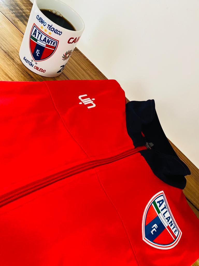 Feliz 107 Aniversario <a href="/Atlante/">Atlante FC 🐎⚽️</a> 🔵🔴🐎🏆✨es para mi un orgullo estar en las páginas de su historia 
#Atlante107años