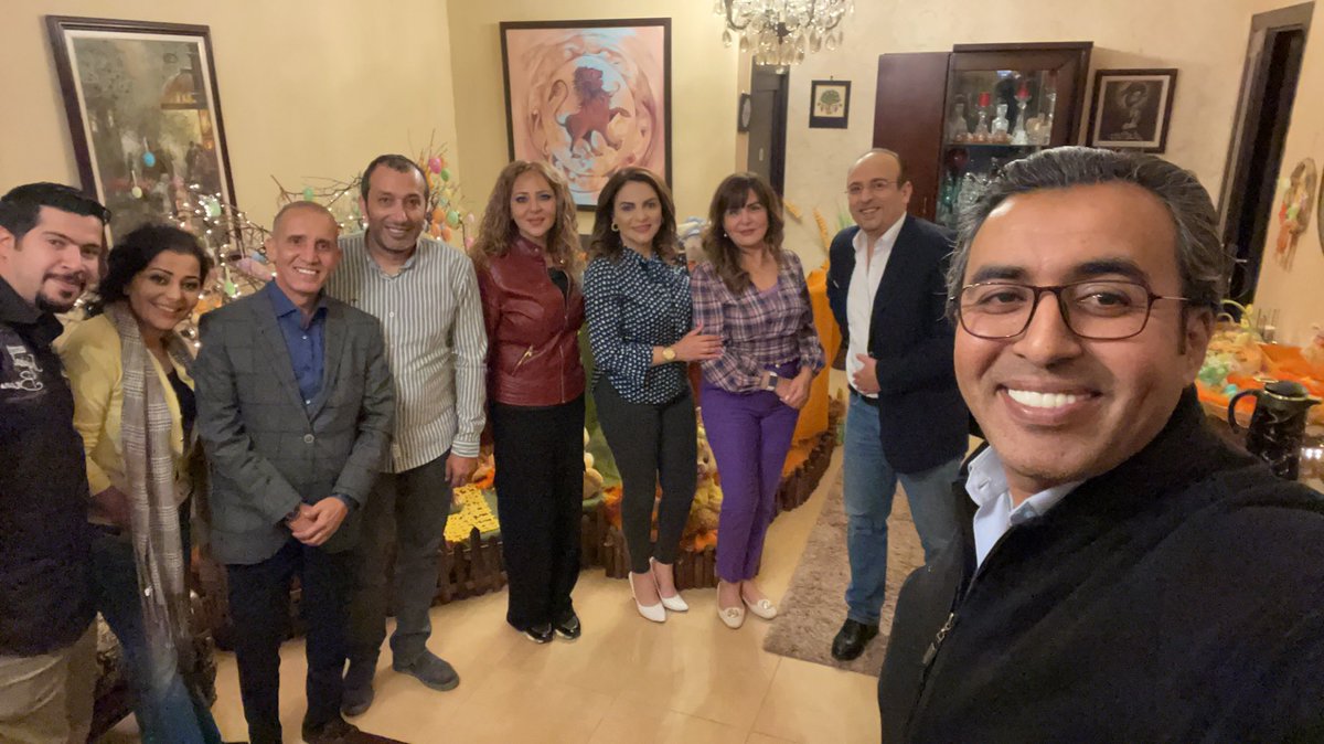 HILDAAJELAT1's tweet image. ما بيكمل العيد إلا مع الأصحاب
#عيد_الفصح_المجيد
#Easter2023