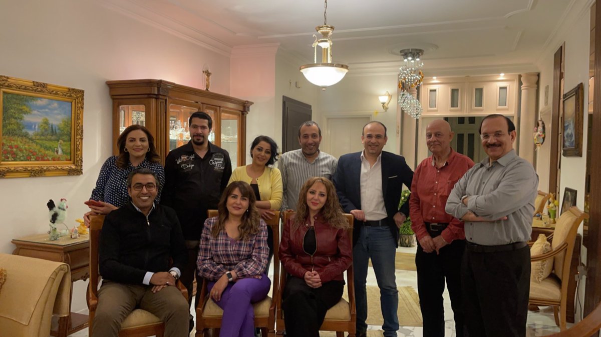 HILDAAJELAT1's tweet image. ما بيكمل العيد إلا مع الأصحاب
#عيد_الفصح_المجيد
#Easter2023