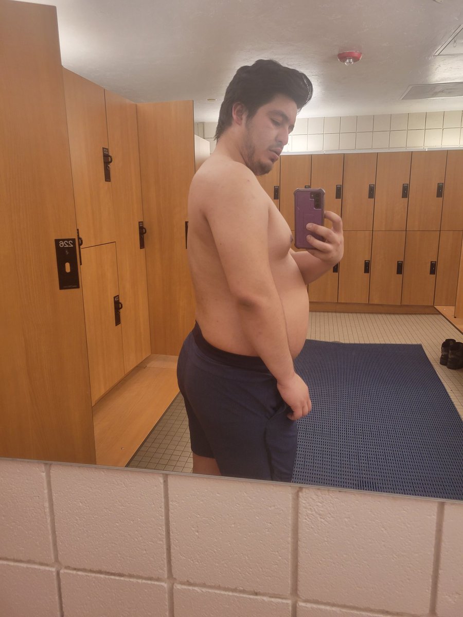 juicycount's tweet photo. IG saw them first. But here are some gym pics I took the other day. I love how thick I've been looking and love how strong I've been feeling. Gonna keep these gains going!
#gains #beefingup #gymlife #thicc #thiccboy https://t.co/YTGcr3X5AU
