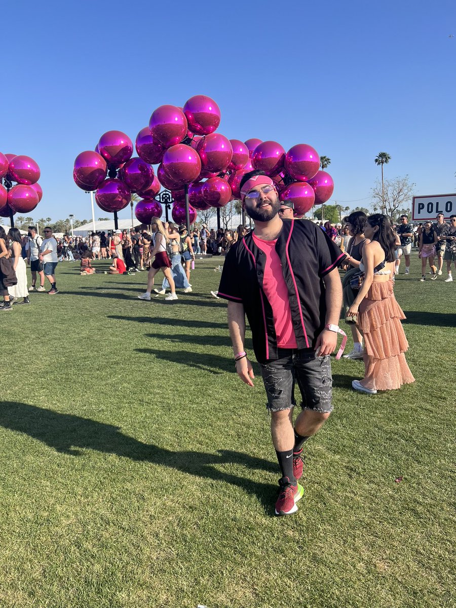 OttrPop92's tweet photo. #COACHELLA2023 ily 💕 https://t.co/Myrm9nqnkX