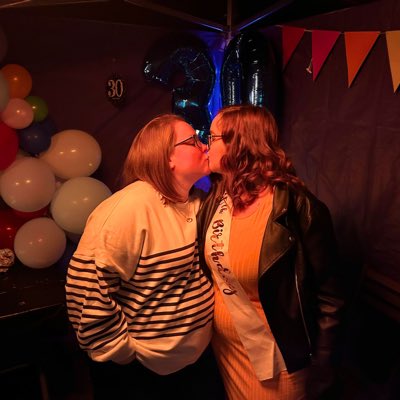 Kate_Ireland123's tweet photo. #NewProfilePic https://t.co/2r4s0S8YvL