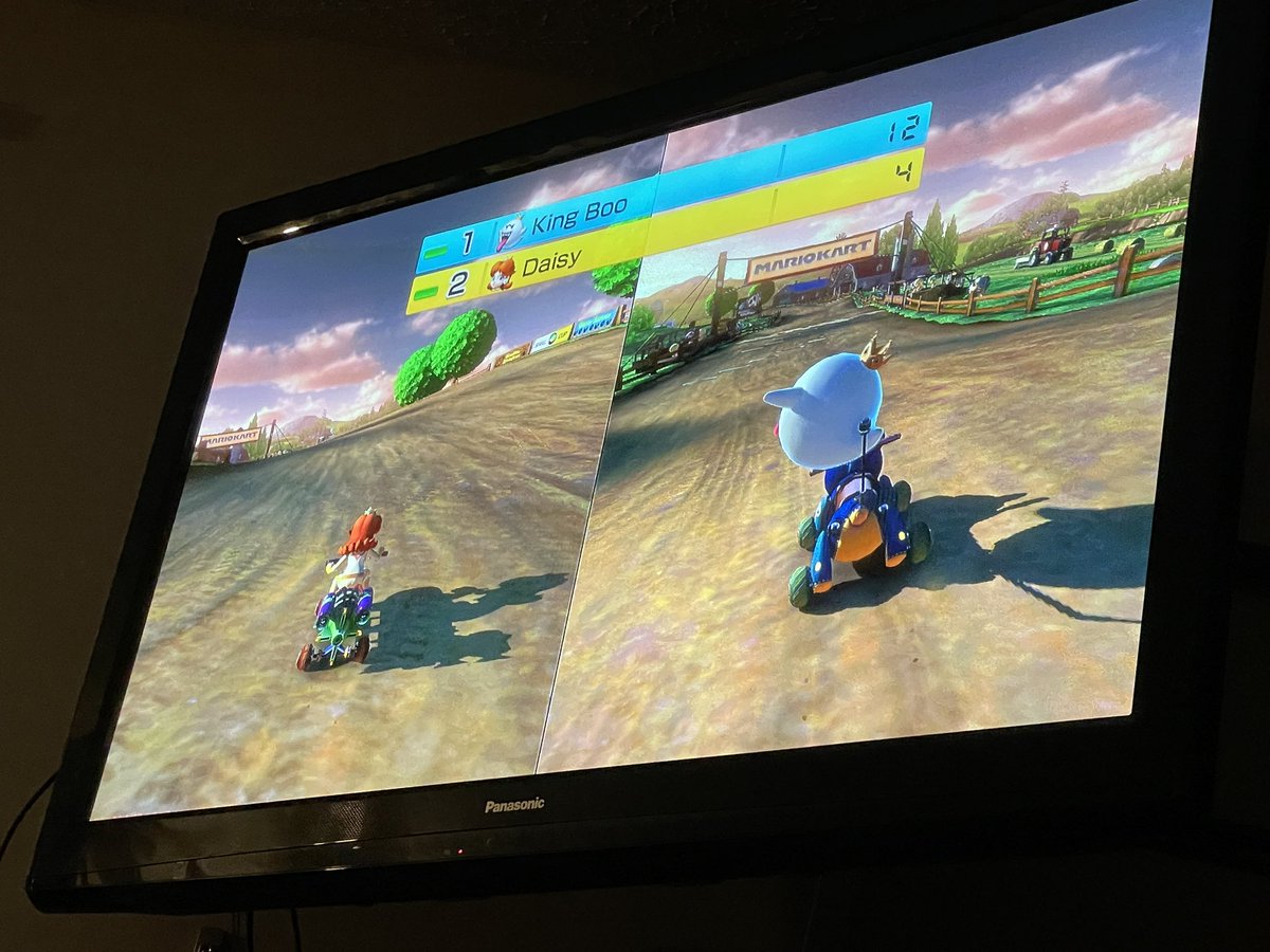 Idiotgurl's tweet photo. I just beat my son at MarioKart. I won all 4 races!!! Hahahahahaha!!! 
#IWontMentionHePlayedWithHisFeet
#IStillWon https://t.co/vhUKUdygsD