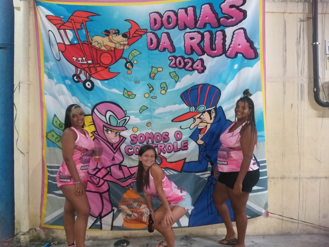 _donasdarua's tweet photo. 2024 o bloco é rua🎉🎭🤪 https://t.co/xOVhxhBHPI