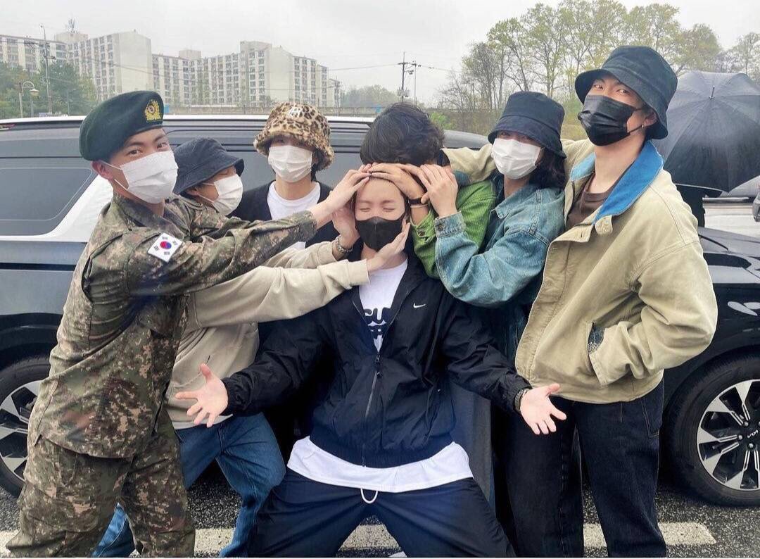 Lil_Fhy's tweet photo. 𝘞𝘦 𝘭𝘰𝘷𝘦 𝘺𝘰𝘶 𝘑-𝘏𝘰𝘱𝘦..

𝘞𝘦 𝘸𝘪𝘭𝘭 𝘸𝘢𝘪𝘵 𝘧𝘰𝘳 𝘺𝘰𝘶 𝘑-𝘏𝘰𝘱𝘦..

𝘚𝘦𝘦 𝘺𝘰𝘶 𝘪𝘯 2025..

04/18/2023

#JHOPE #Jhope_military https://t.co/G22ks3xApD