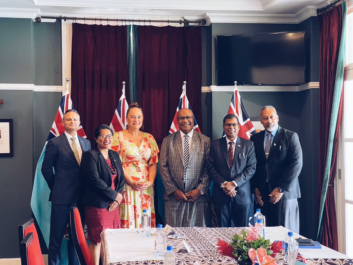 CarmelSepuloni's tweet photo. This morning I met my counterparts Fiji’s Deputy Prime Ministers’ Kamikamica and. 🇫🇯🇳🇿 we discussed a lot;  climate change, the global inflation spike, our responses to extreme weather events, and the workforce &amp; economic connections that add so much value to both Fiji &amp; NZ. 🤝🏽 https://t.co/znsD2p73NR