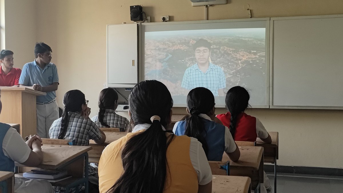 y_sanjay's tweet photo. Leaders don't do different things but they do things differently. What could be more convincing than the class assembly by 12A celebrating The Earth Day &amp; World Heritage Day in hybrid mode! Children n teachers have set the tone of digital transformation. @sdg4all #AhlconIntl https://t.co/sWN5ia1H3n