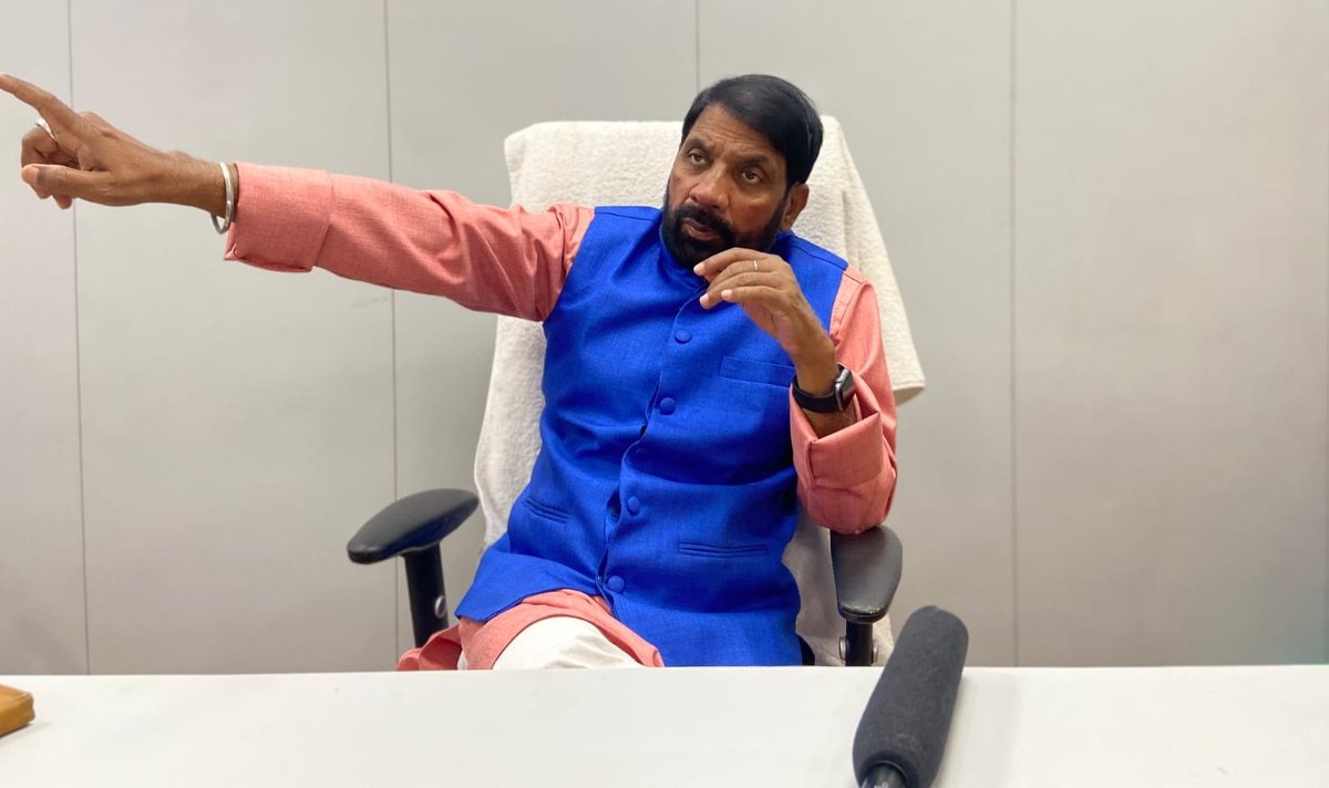 bankingwithbabu's tweet image. smaniboi: RT @aughad_mastana: @SunilKu92687431 सिर्फ कुछ जयचंद की वजह से बैंकिंग इंडस्ट्री स्ट्रेस इंडस्ट्री बन चुकी है। 
TPP और unethical प्रैक्टिस करके अपने टार्गेट पूरा कर के बैंक को अंदर से खोखला कर दिया है इनलोगों ने। 
#StopUnethicalBanking
#SavePSB…