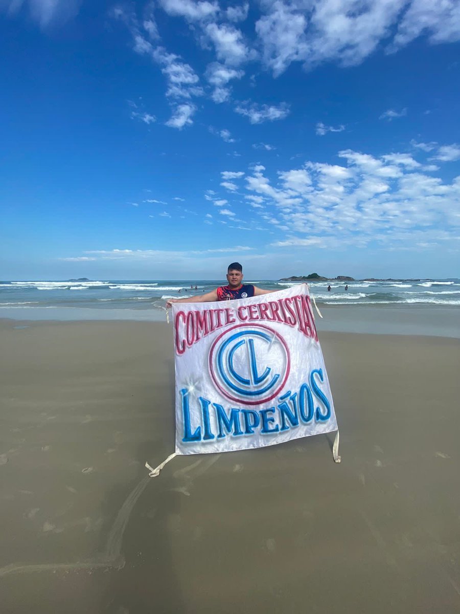 Comité Cerristas Limpeños tweet media