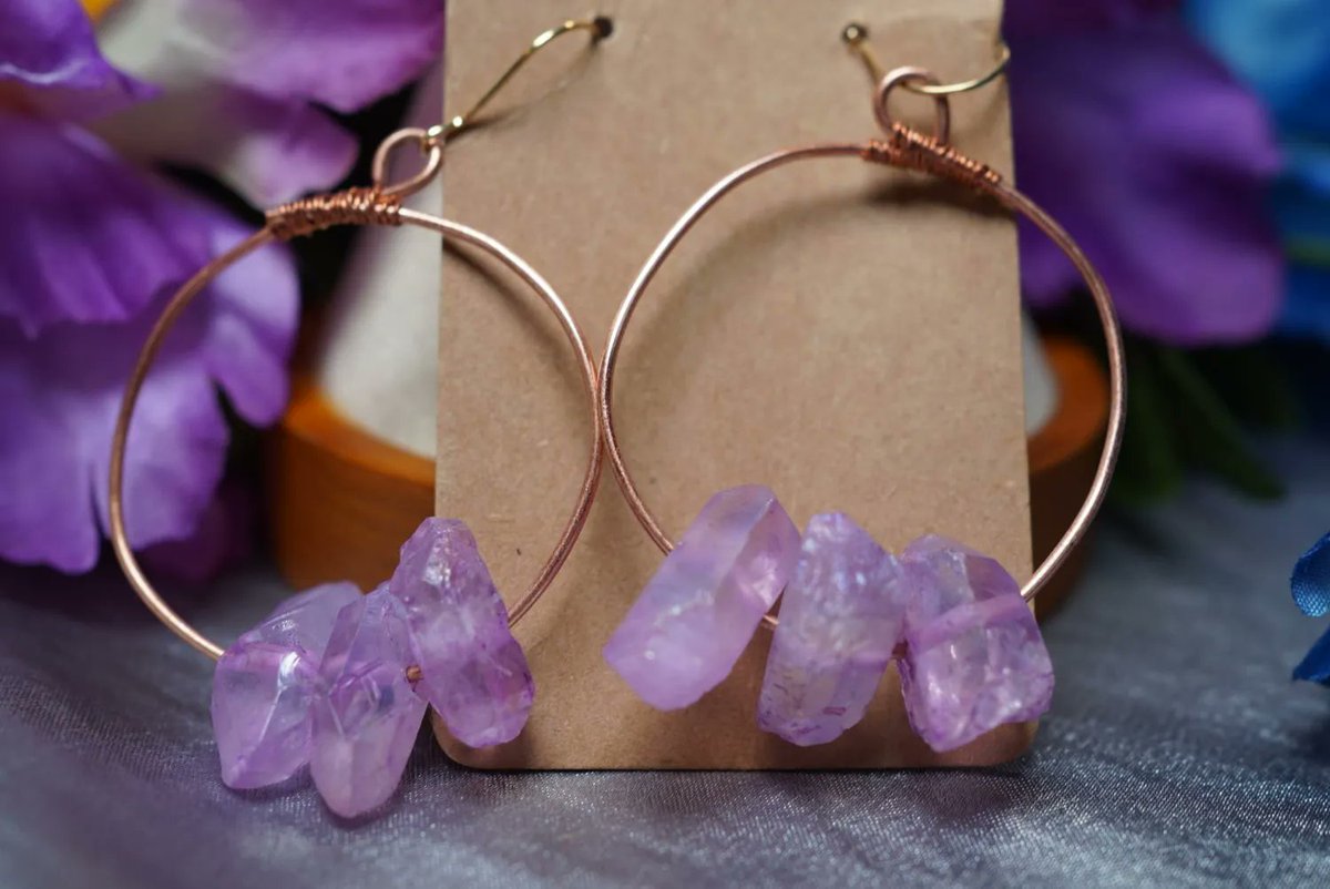 Look at these stunning handmade pink quartz dagger hoop earrings! Not only are they beautiful, but pink dyed quartz is believed to enhance love, compassion, and self-esteem. ✨ #witchyjewelry #handmade #pinkquartz buff.ly/3GnHjBm