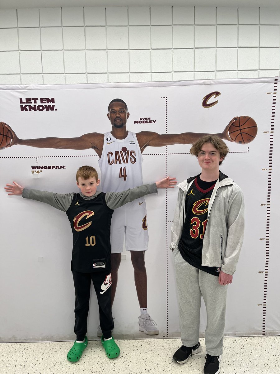 feemandvm's tweet photo. #LetEmKnow

First playoff game. https://t.co/nm7GFq94en