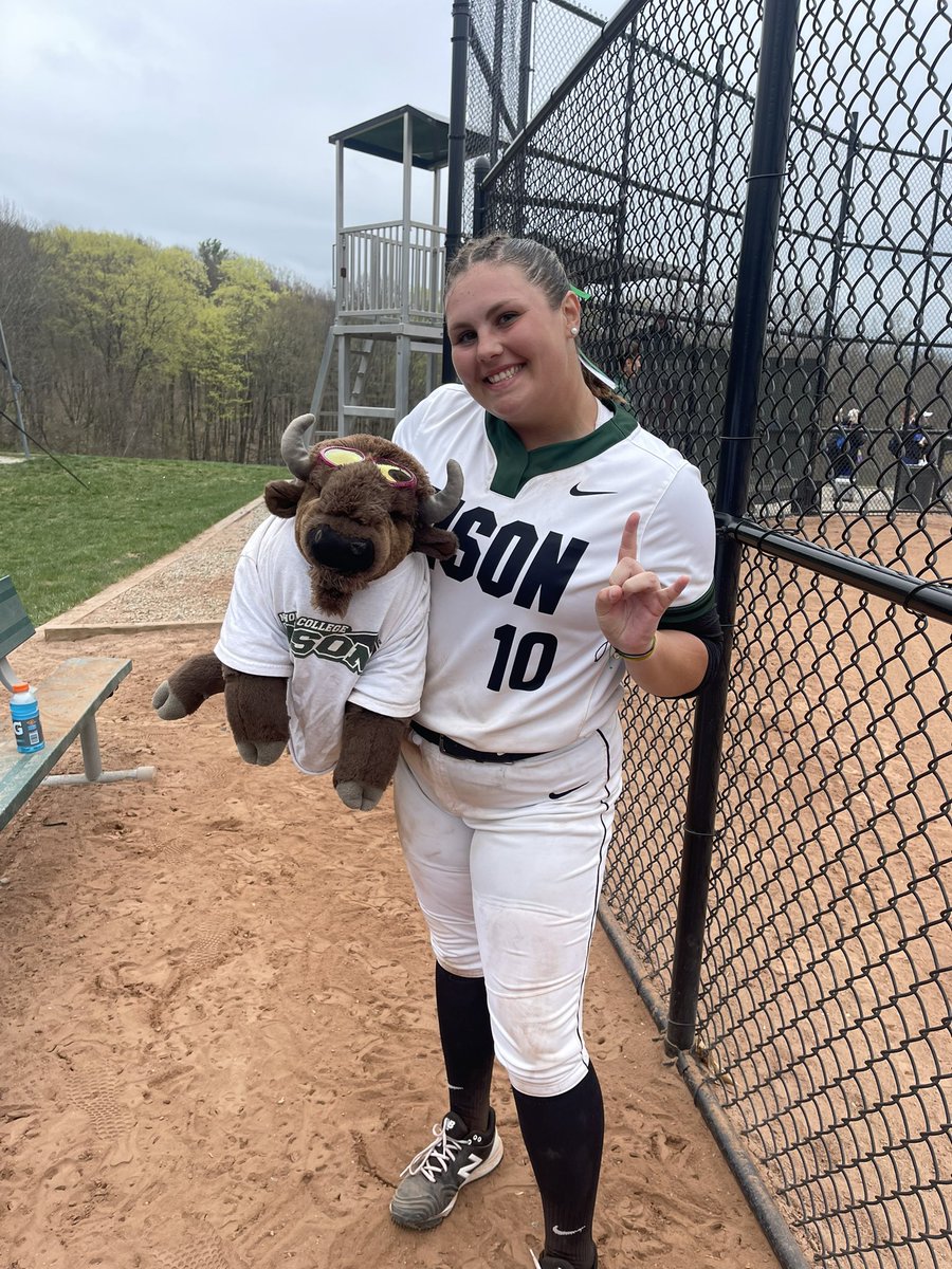 ncbison_sball's tweet photo. Congratulations to Chelsea Indyk for receiving bison of the week #11!🤩 Chelsea came in clutch over the weekend for a big save in game 1 and a win in game 2 against Salve. She had 7 strikeouts on the day🔥 Keep up the good work Chels!!!! #bisonoftheweek #bisonpride https://t.co/pjgn4YCLou