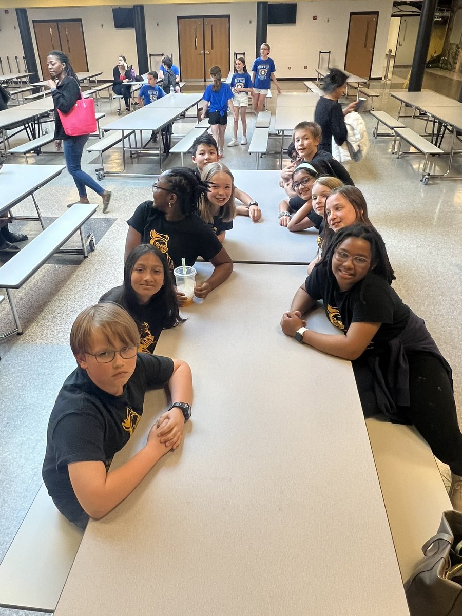 So proud of our @GlenkirkES Battle of the Books competition team for placing 2nd in the <a href="/PWCSNews/">PWCS</a> county wide finals. This was our first team in 7 years and they were amazing! @GKESLibrary