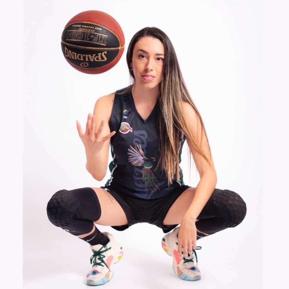 Fito_Rmz's tweet photo. . @CorrebasketUAT da a conocer que la victorense @anakarenhoops formará parte del equipo en la Temporada 2023 de la @LNBPFEMENIL
Ana Karen ya con experiencia en ligas profesionales nacionales y extranjeras tanto en la modalidad 5x5 como 3x3.
#JuntosHaciendoHistoria #LNBPF https://t.co/lR7t6TBWJ9