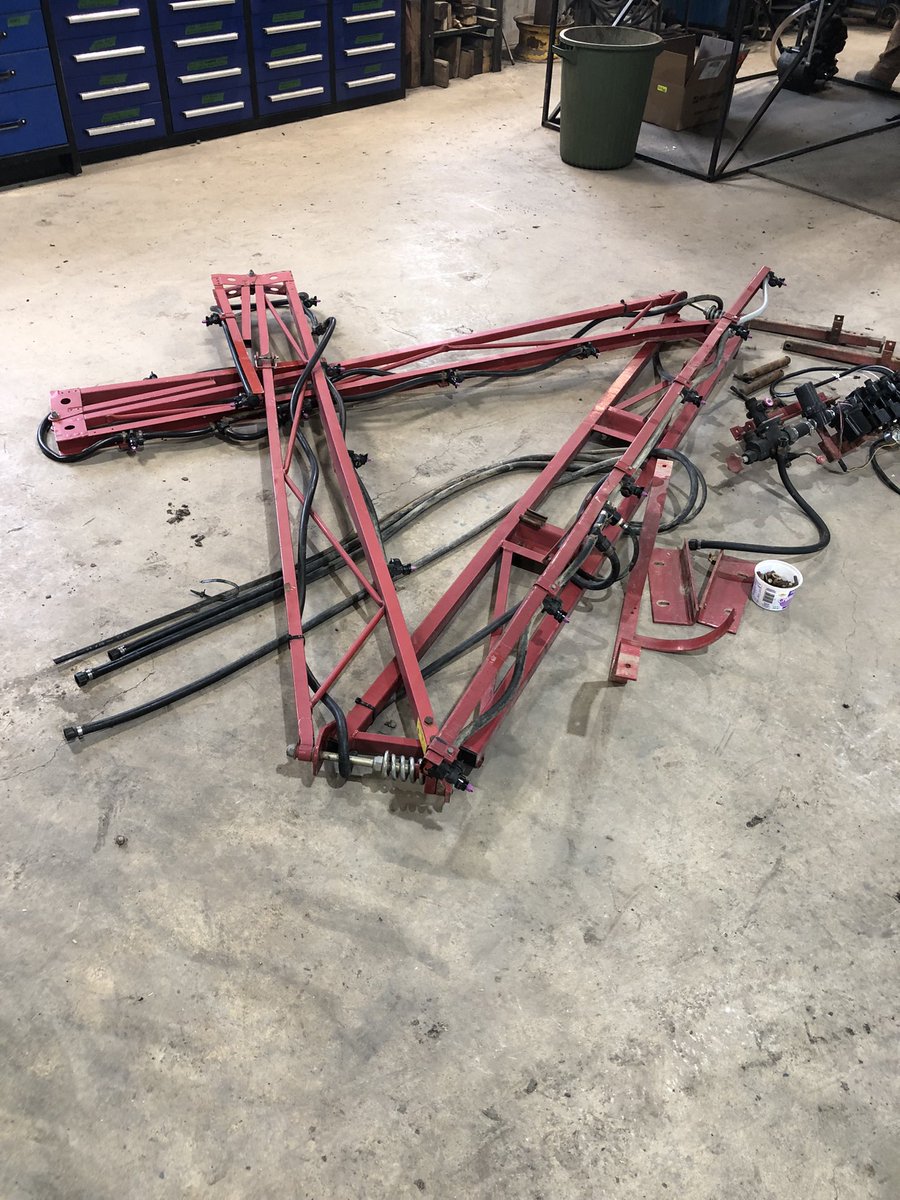 LucasMenold's tweet photo. Have a 30’ hardi sprayer boom and valves from a 3pt sprayer that’s getting a 60’ boom. If anyone has use for one make me an offer. Boom is in good shape. https://t.co/5aJyxG4HlC