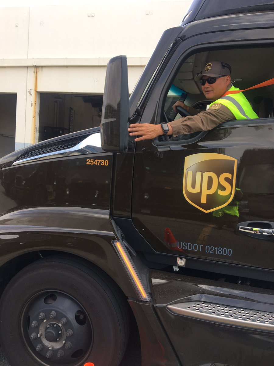 Orange County Feeder (@ocfeederups) on Twitter photo Free mirror adjustment here in Anaheim . Stop by get an ice cold water and your mirrors ready for the road . It’s pretty easy now days with the click of a button . <a href="/UPSJPipkin/">John Pipkin</a> <a href="/divine2wincom/">Trina Norman</a> <a href="/UPSCERCAsafety/">Cerritos Feeder Safety Team</a> Free mirror adjustment here in Anaheim . Stop by get an ice cold water and your mirrors ready for the road . It’s pretty easy now days with the click of a button . <a href="/UPSJPipkin/">John Pipkin</a> <a href="/divine2wincom/">Trina Norman</a> <a href="/UPSCERCAsafety/">Cerritos Feeder Safety Team</a>