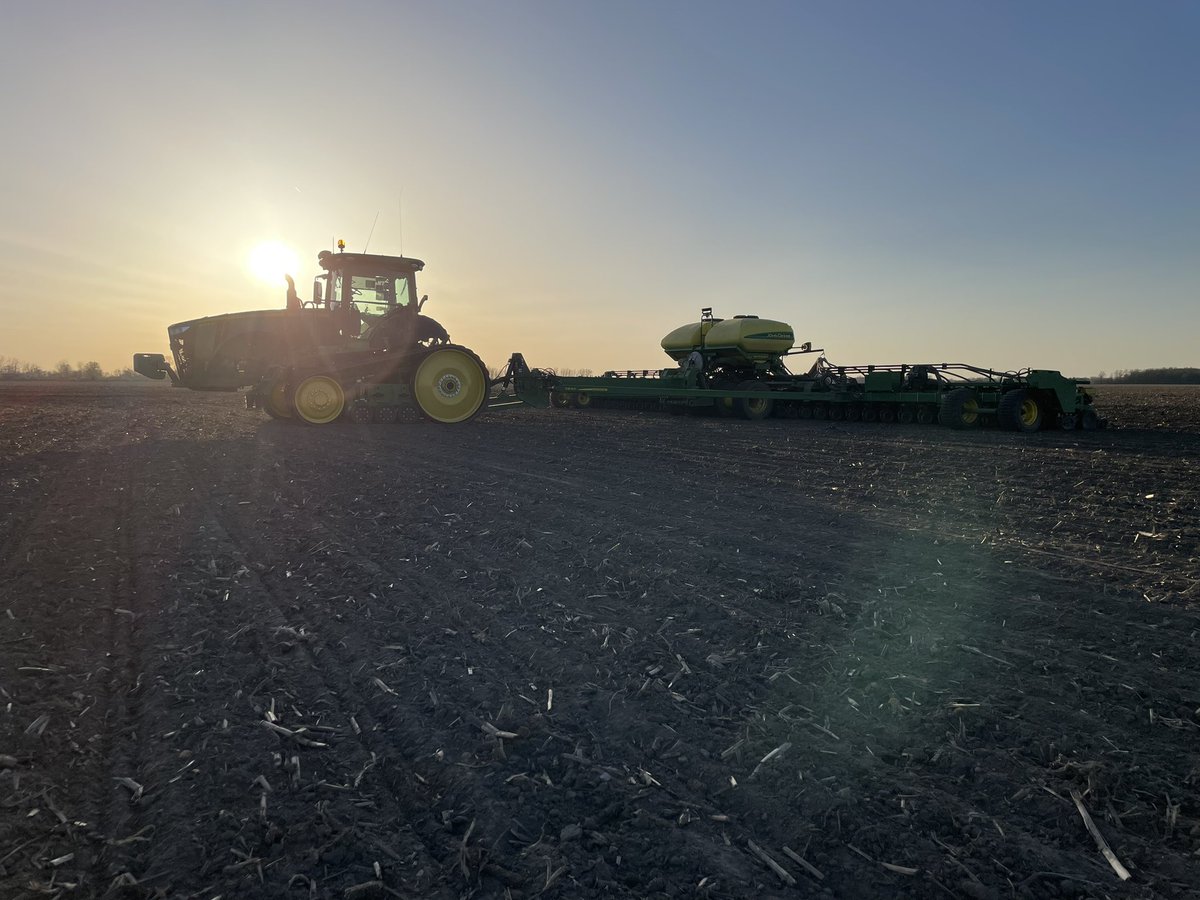 Got rolling today in NW Ohio!! #plant23 #soybeans