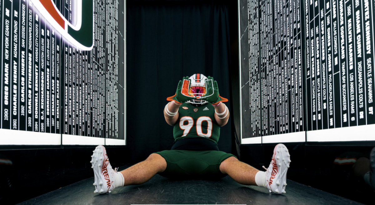 TKGeorge12's tweet photo. I had an incredible time visiting @CanesFootball ,meeting the incredible staff &amp; hearing what it’s like to be a Hurricane!Also thanks to my guy @lRaulAguirre 👊🏼💯@Velocity_XP @Velocity_LS @alonzohighsmith @CoachRumph16 @JasonTaylor @CoachJsalavea @RecruitGeorgia @ahsbucsfootball https://t.co/g8mq6pw9nH