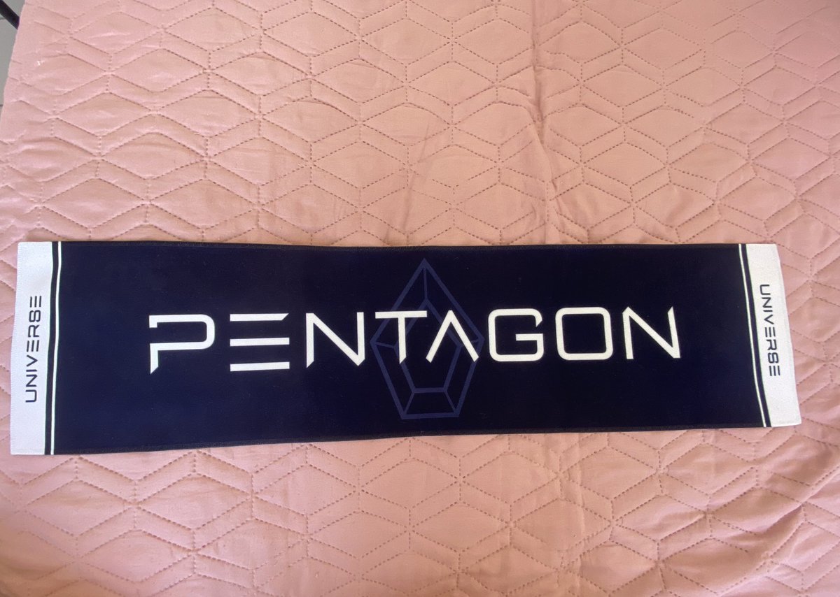 91kjyoung's tweet photo. VENDA GOODS PENTAGON

• PTG LIGHTSTICK R$250
• PTG SLOGAN R$100

-vendo os 2juntos por R$300
-ótimo estado de conservação, usados apenas 1vez no show.
-pagamento por pix ou transferência.
-em belém, entrega a combinar, e demais cidades o frete é pago pelo comprador

pfv comprem https://t.co/5EDXOLUQJb