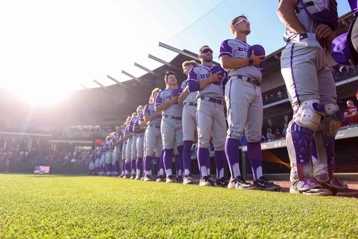 UCABearBaseball's tweet photo. 📍Fayetteville, AR 

#BearClawsUp https://t.co/fhQJ9BUOKP