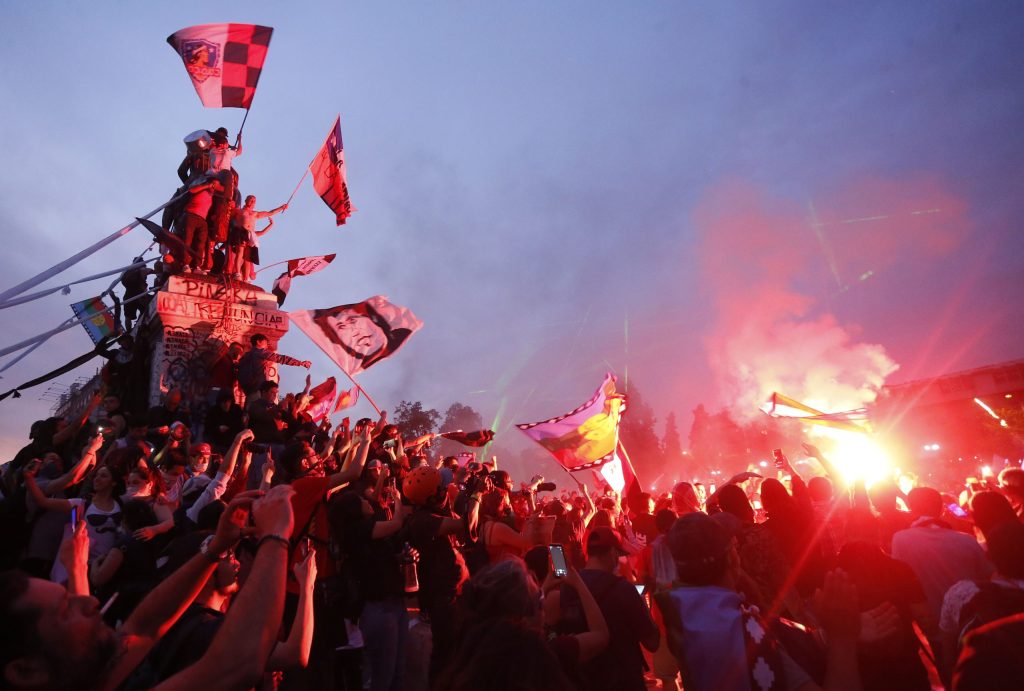 Estás de acuerdo que se haga un memorial en plaza Baquedano recordando al 'octubrismo'? 
SI  ❤️
NO 🔃
Comenta y comparte!
#SinFiltros