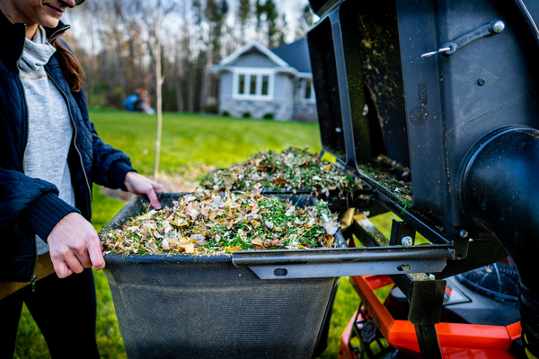Ariens's tweet photo. Add a bagger to your zero-turn this spring for easier cleanup. 
Find your local Ariens dealer to order: https://t.co/VMGyxwuMVo https://t.co/xPpRV1qCi9