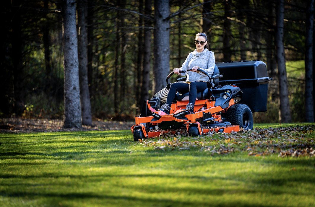 Ariens's tweet photo. Add a bagger to your zero-turn this spring for easier cleanup. 
Find your local Ariens dealer to order: https://t.co/VMGyxwuMVo https://t.co/xPpRV1qCi9